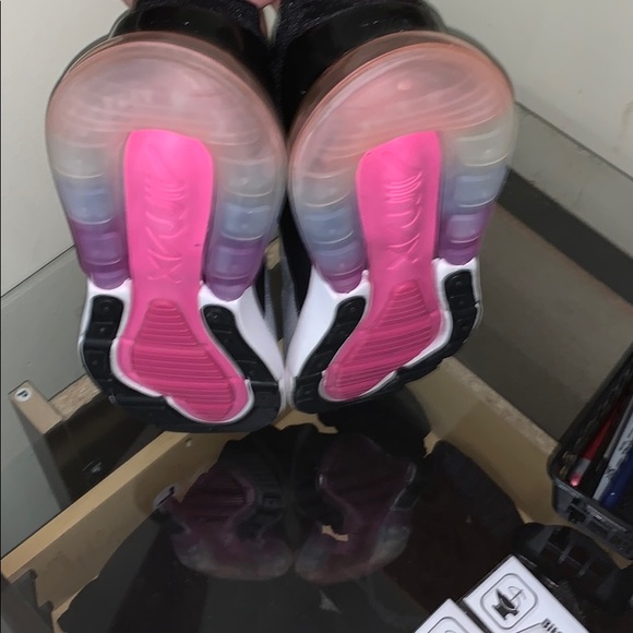 NIKE AIR MAX 270 - Picture 5 of 6